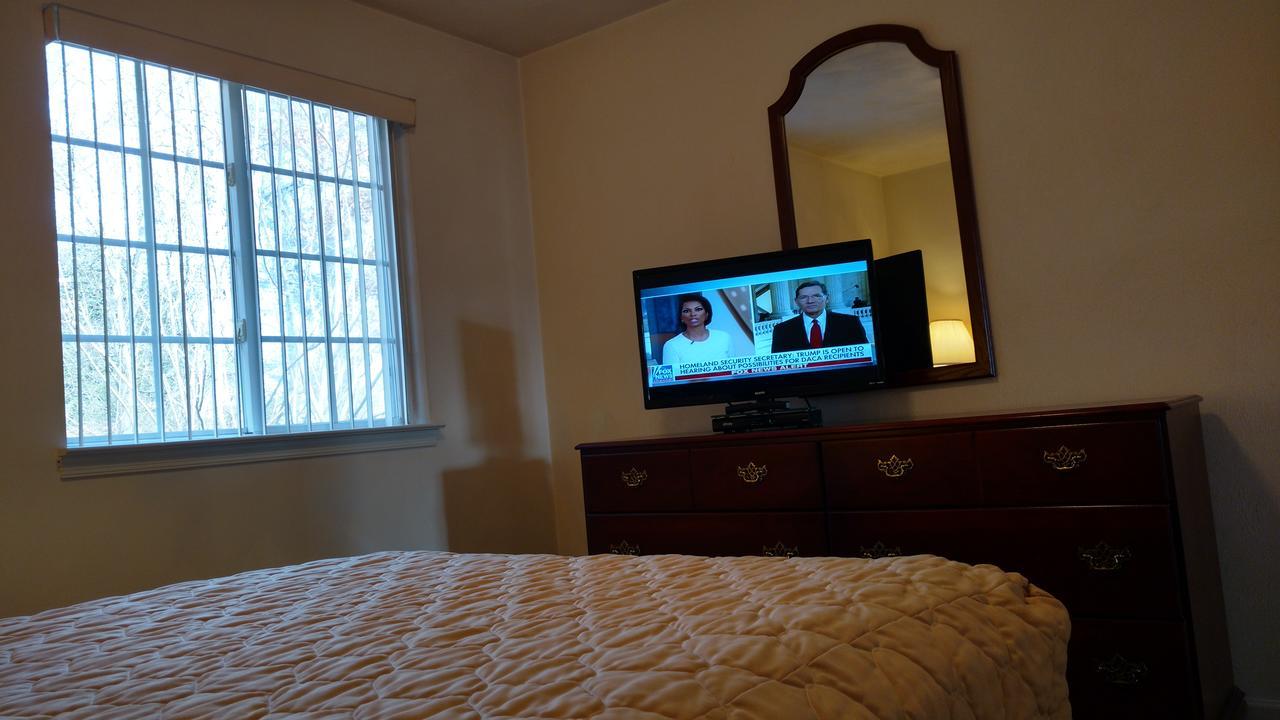 Affordable Suites Charlottesville Dış mekan fotoğraf