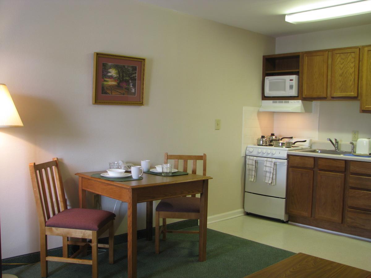 Affordable Suites Charlottesville Dış mekan fotoğraf