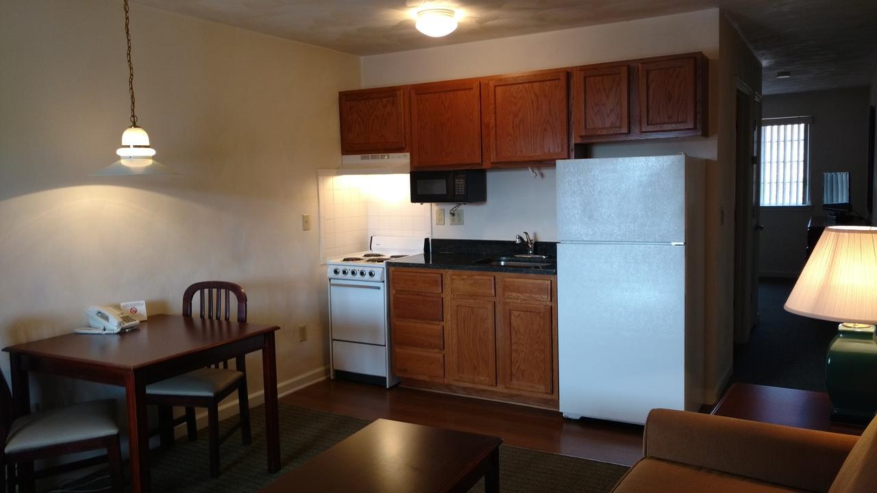 Affordable Suites Charlottesville Dış mekan fotoğraf