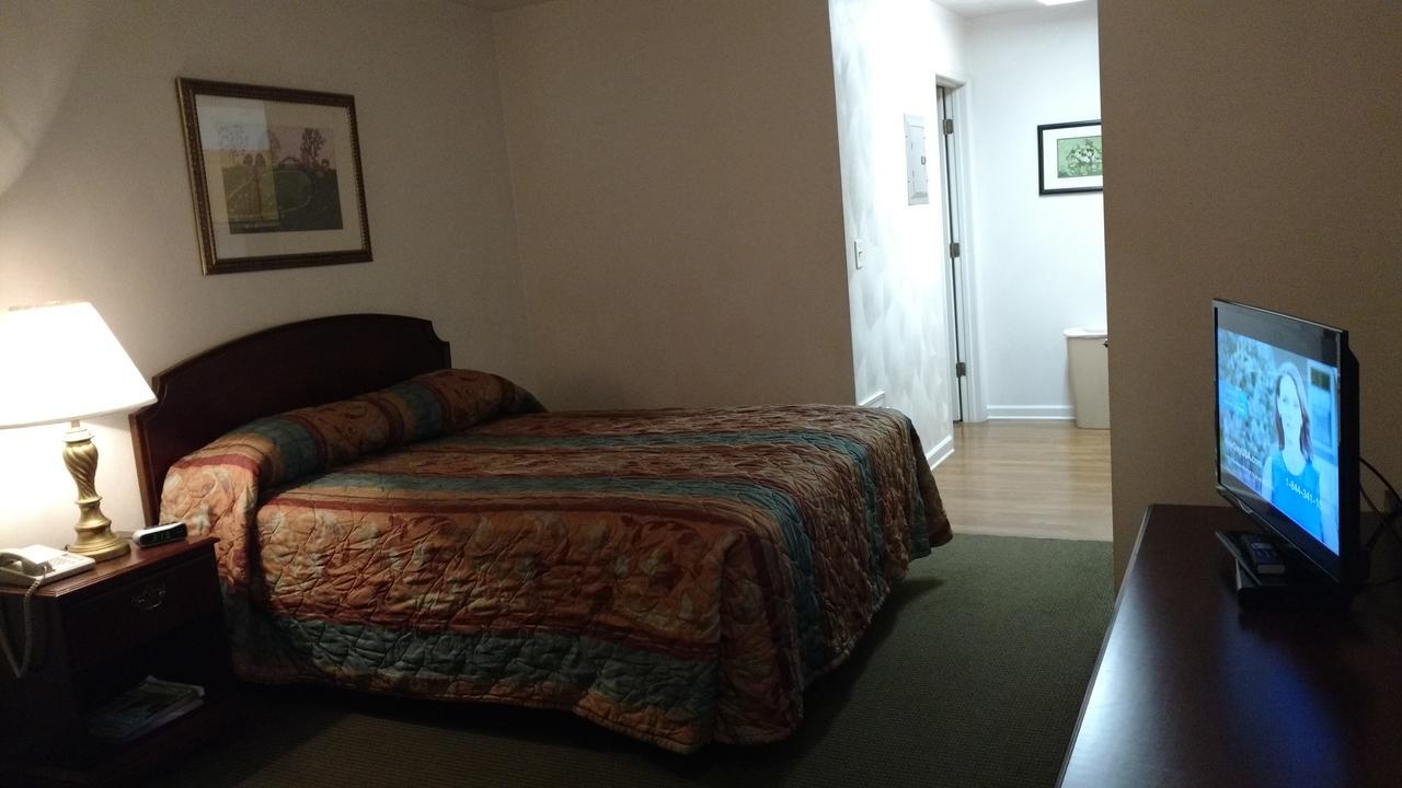 Affordable Suites Charlottesville Dış mekan fotoğraf